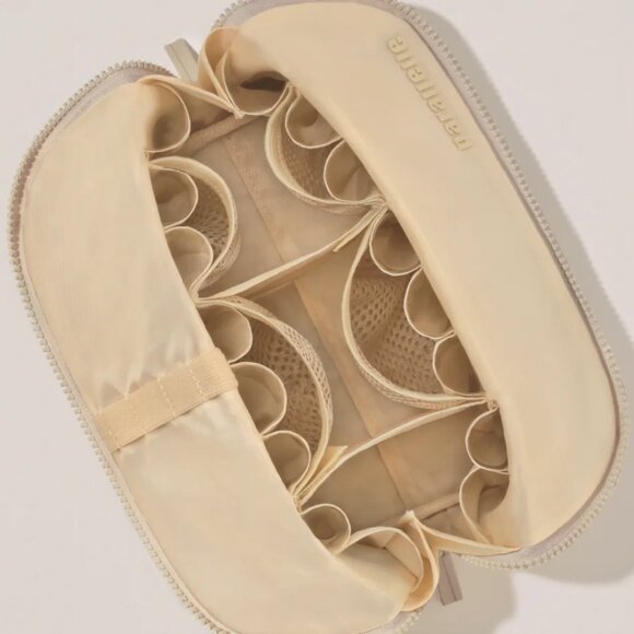 NWT Parallelle Medium Champagne Traveller Make-up Bag - Picture 2 of 6